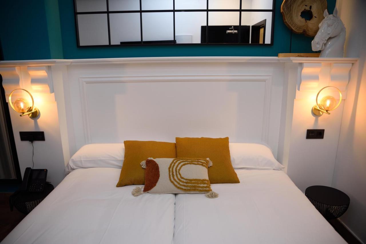 Hostal Rural Santa Habitaciones Aldea D埃尔罗西奥 外观 照片
